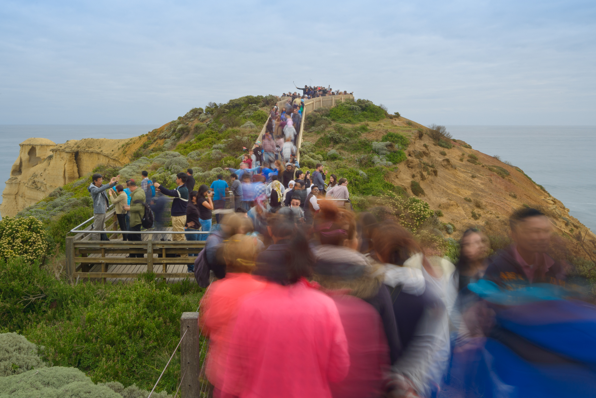 Crowd at the 12 Apostles.