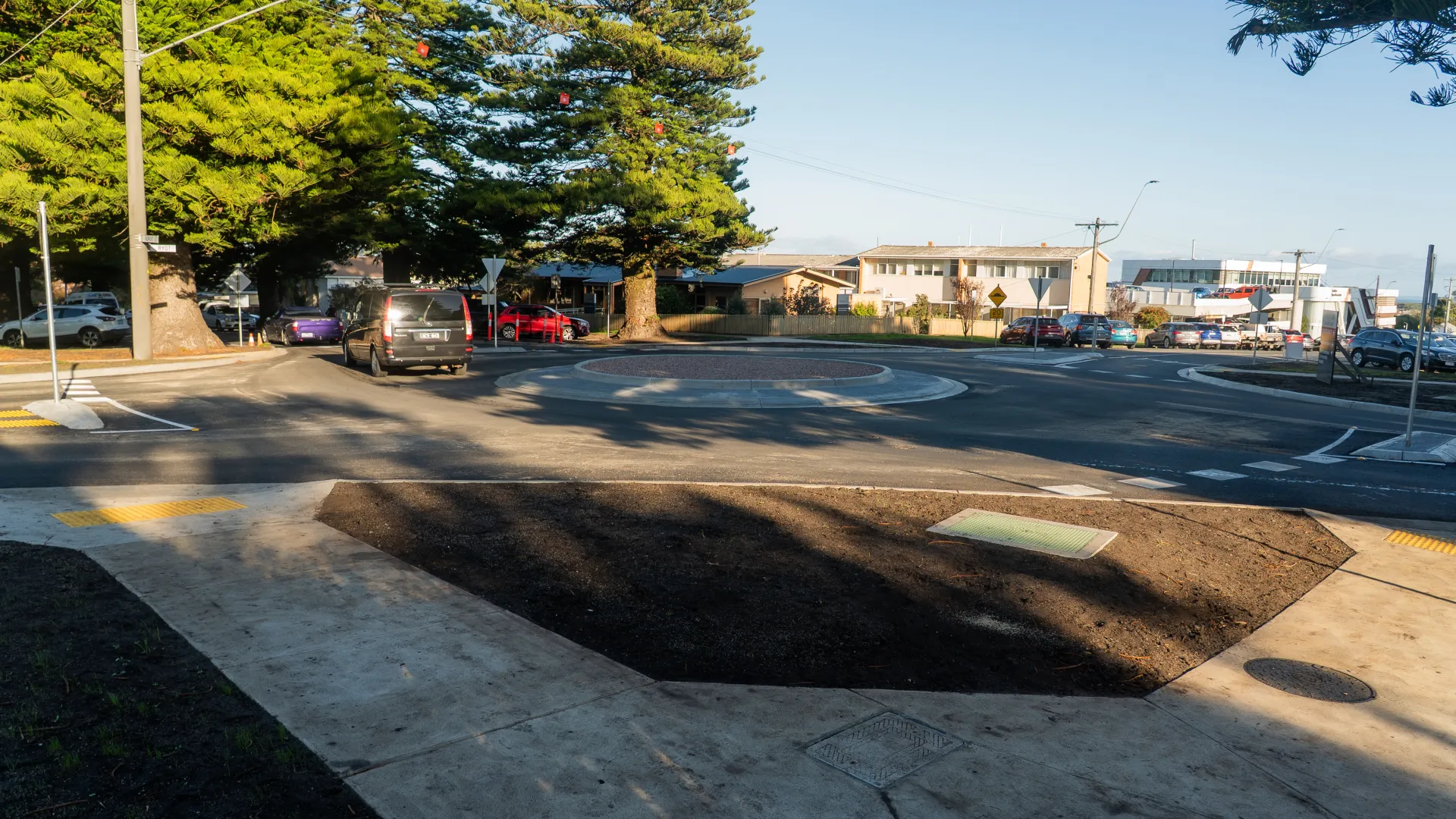 Koroit/Ryot roundabout