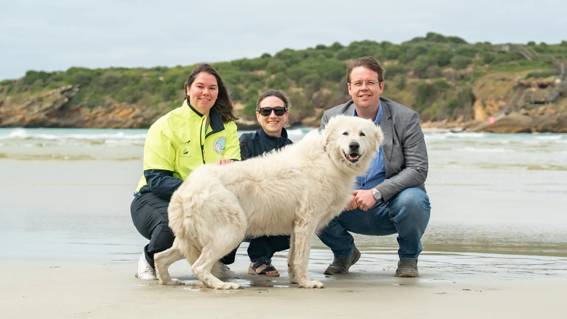 Nikita Dubberley, Kristy Roche and Mayor Ben Blain with Amor.