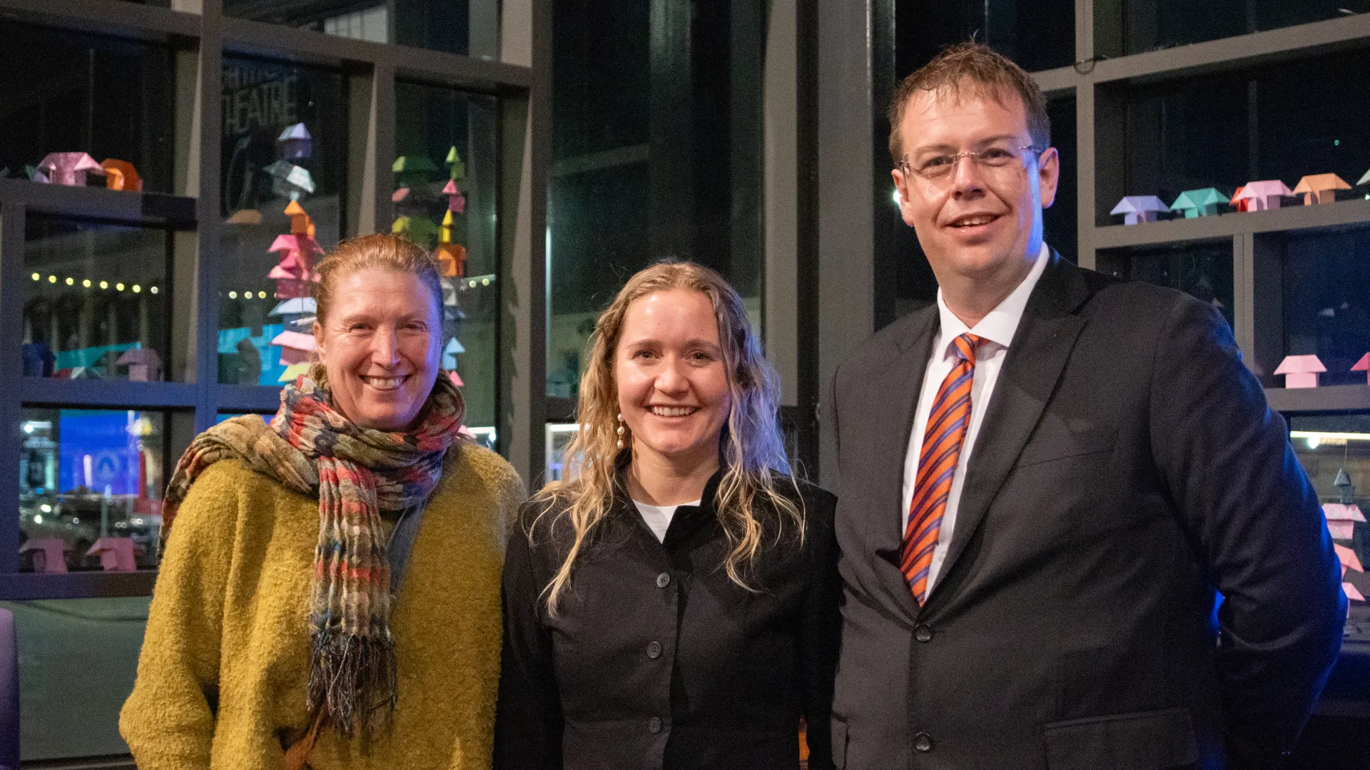 Tonia Wilcox and Courtney Mathew from the Warrnambool Community Garden with Mayor Ben Blain