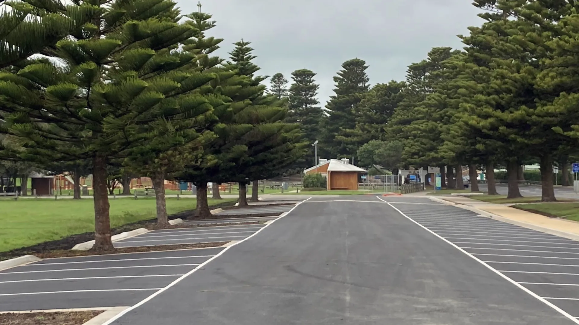 Lake Pertobe car park