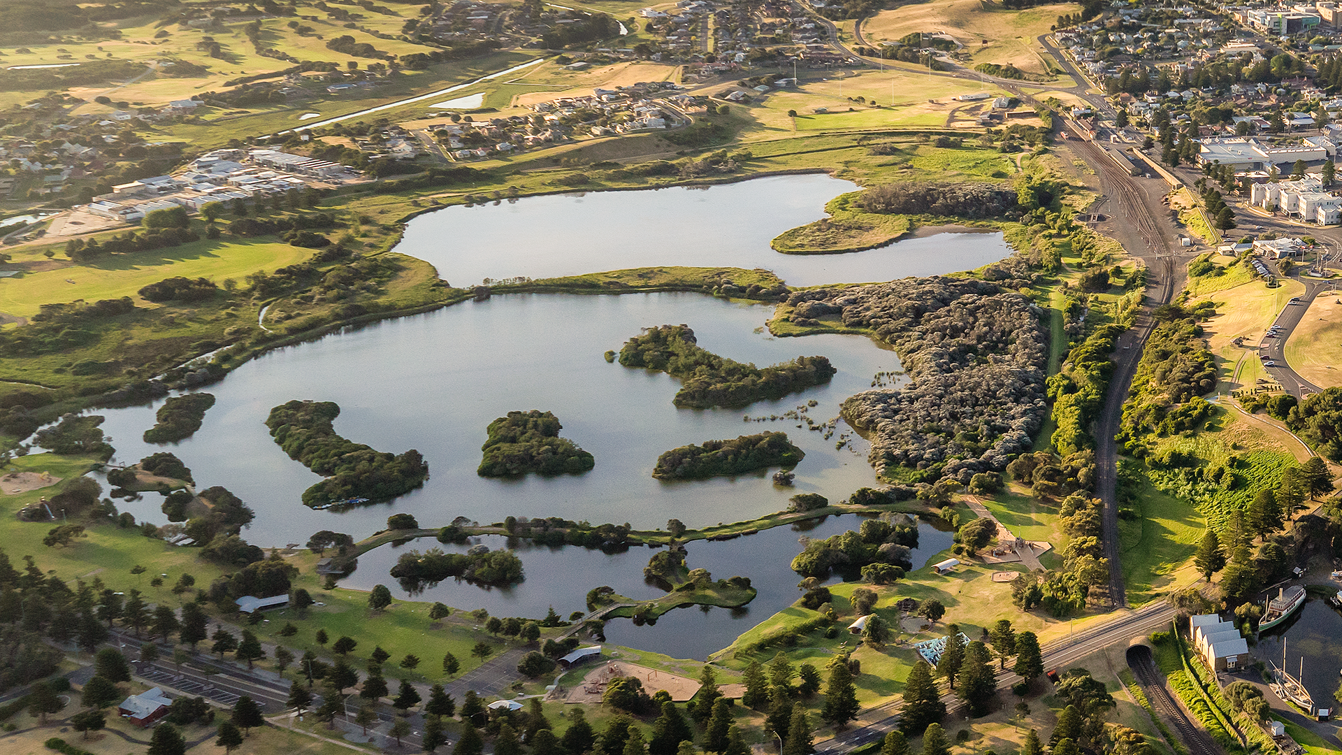 Lake Pertobe aerial