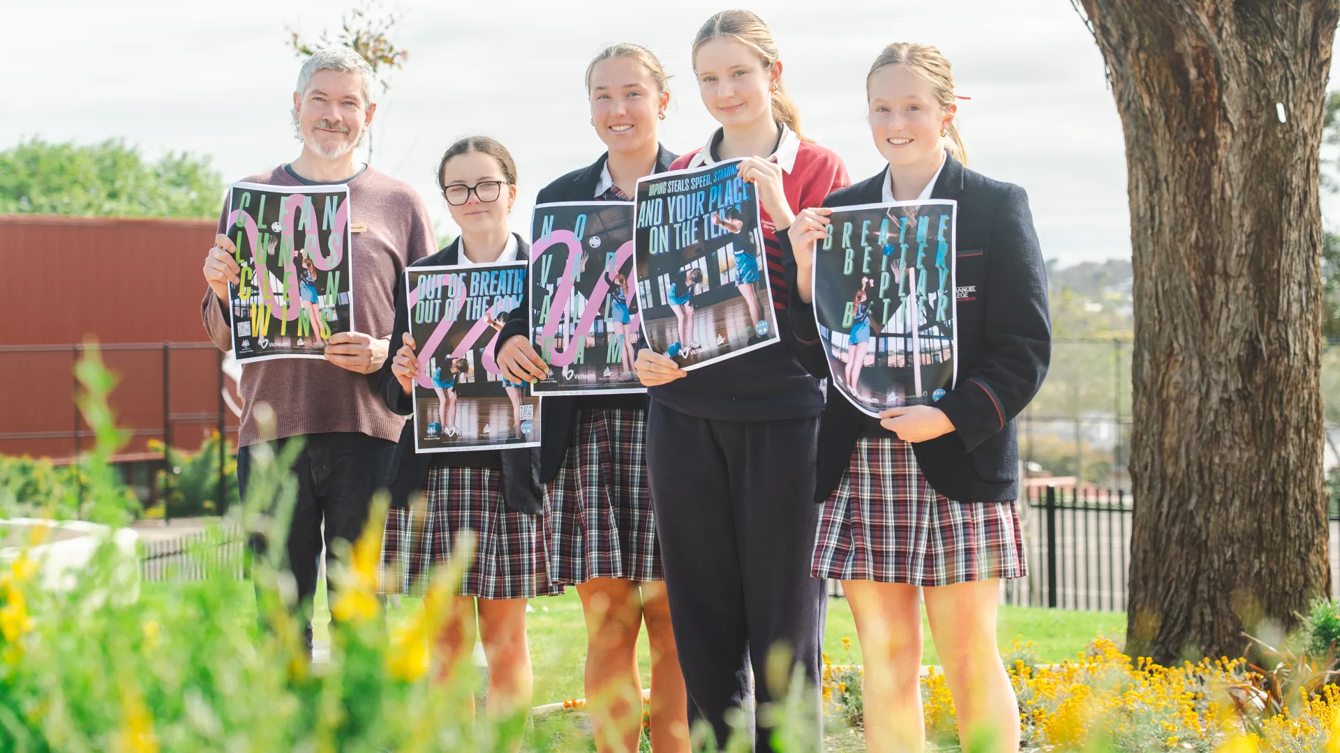 One Day Studios Gareth Colliton with Year 9 students Eve McGrath, Rushleigh Jeffries, Sophie Ryan and Emily Porter