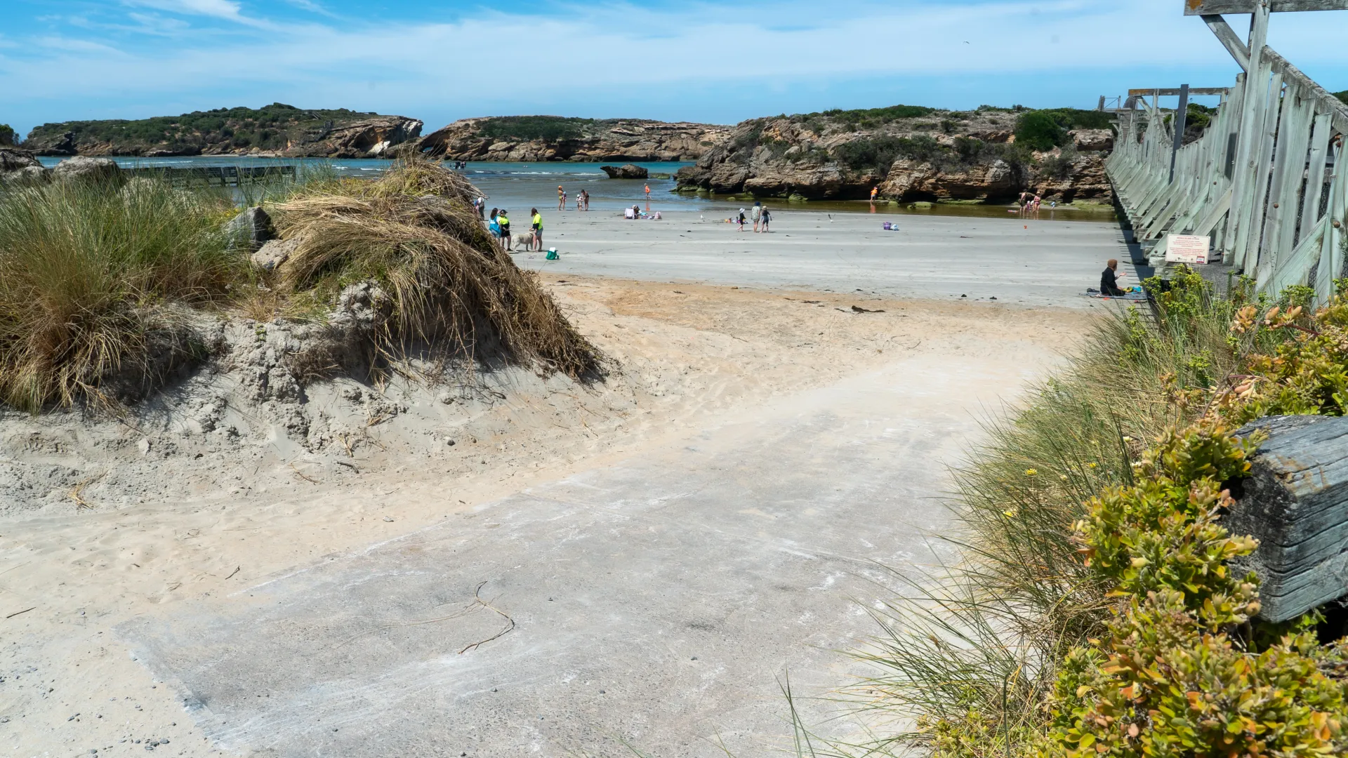 Beach access at Stingray Bay