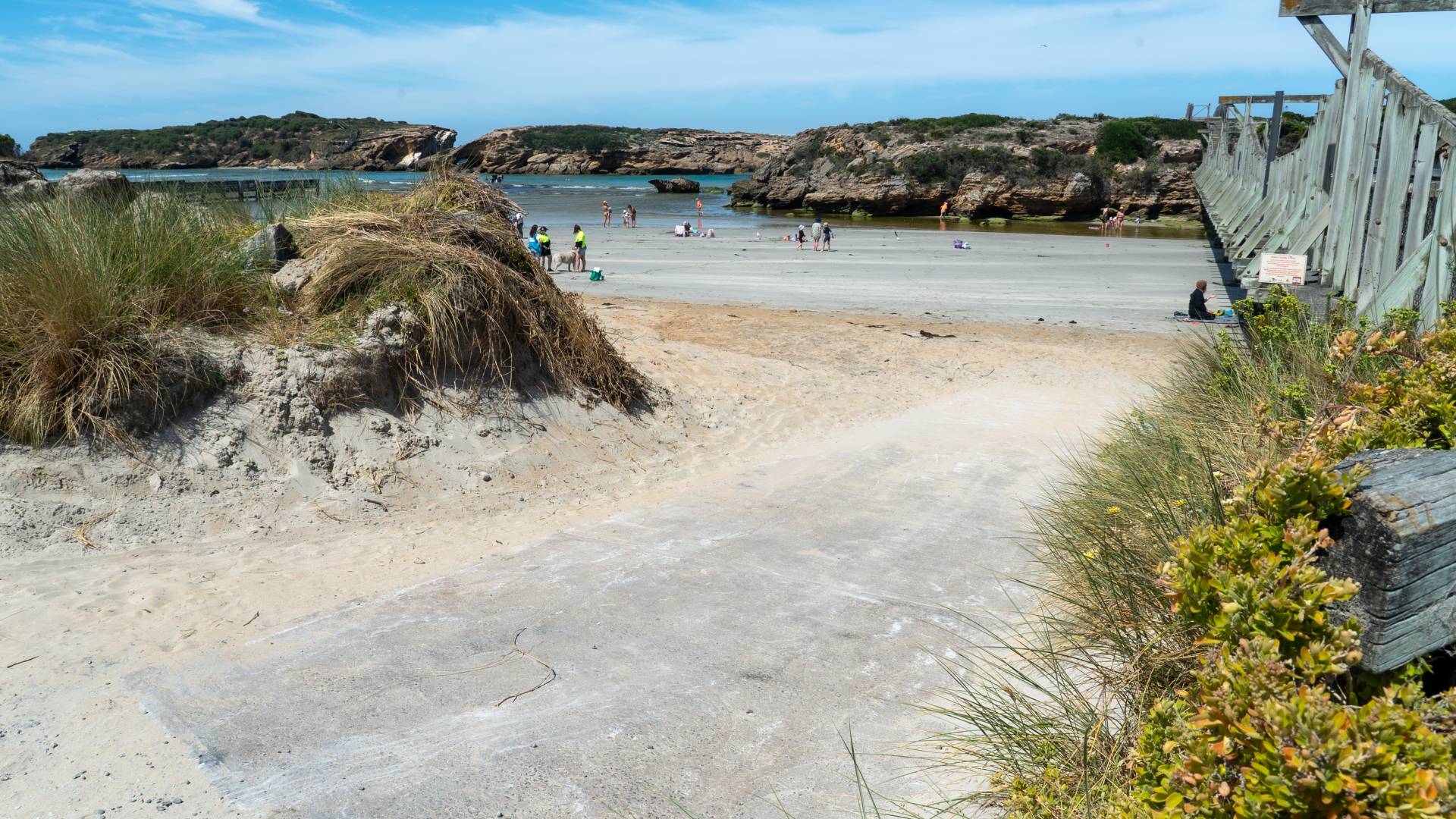 Beach access at Stingray Bay