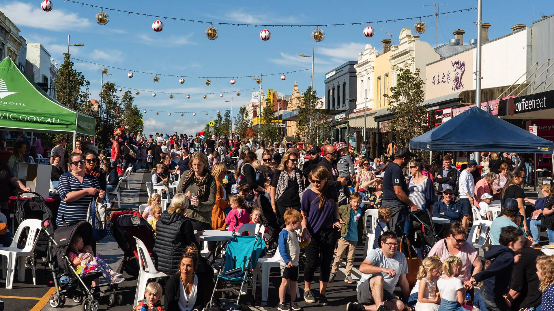 Crowd on Liebig Street