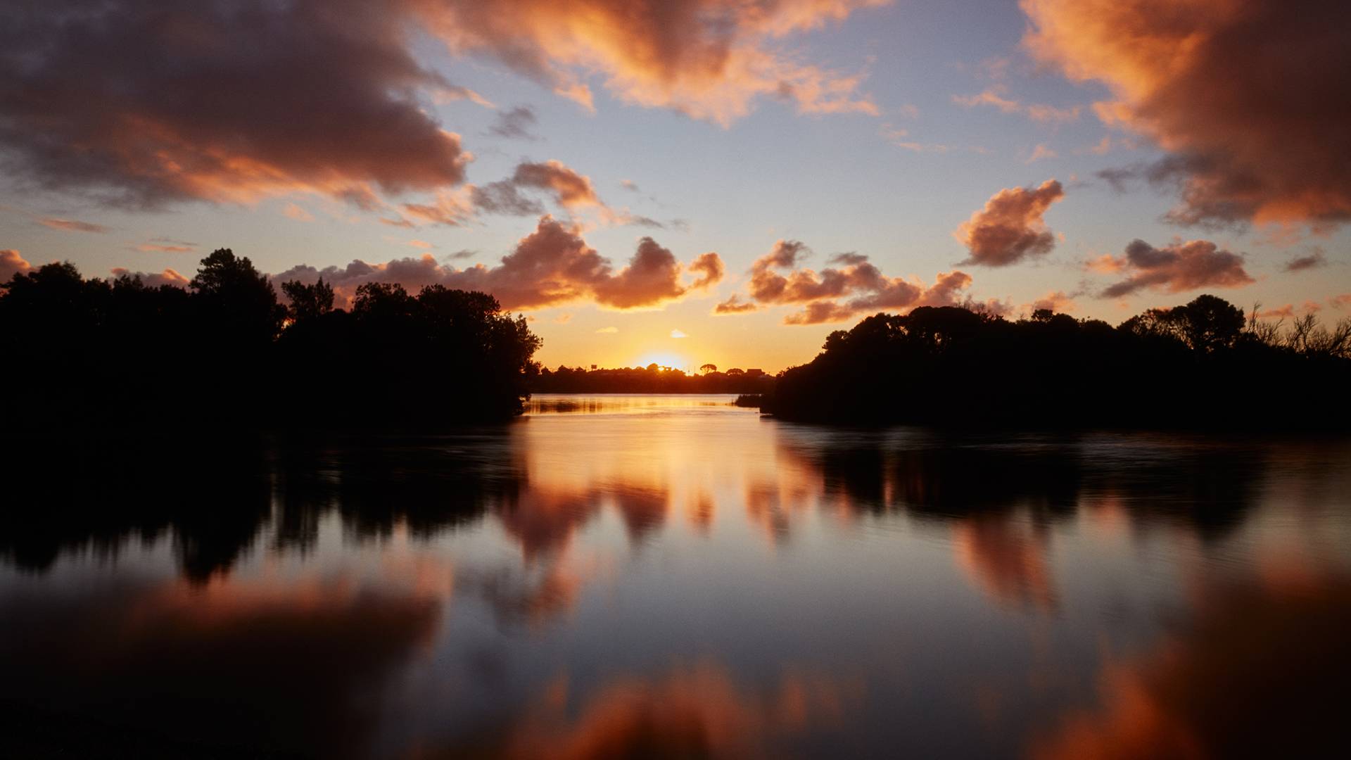 Lake Pertobe sunset.