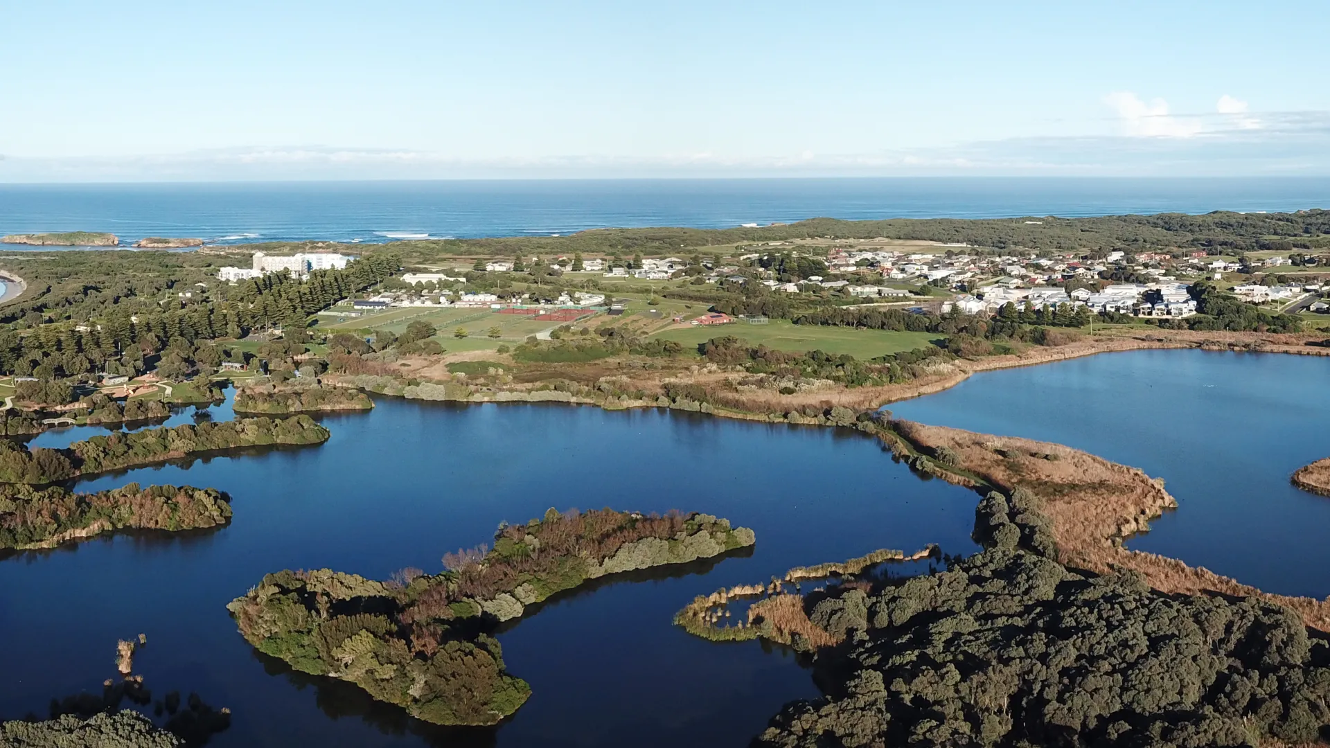 Lake Pertobe panorama