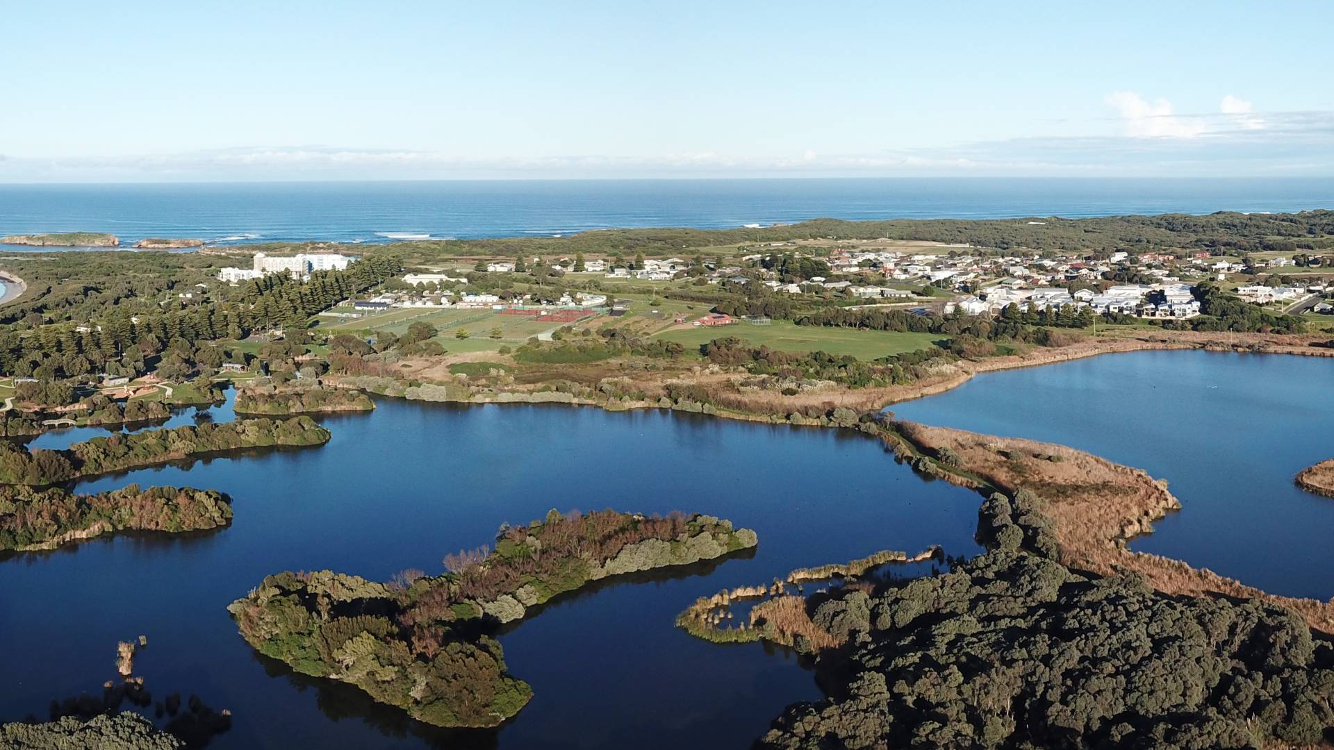 Lake Pertobe panorama