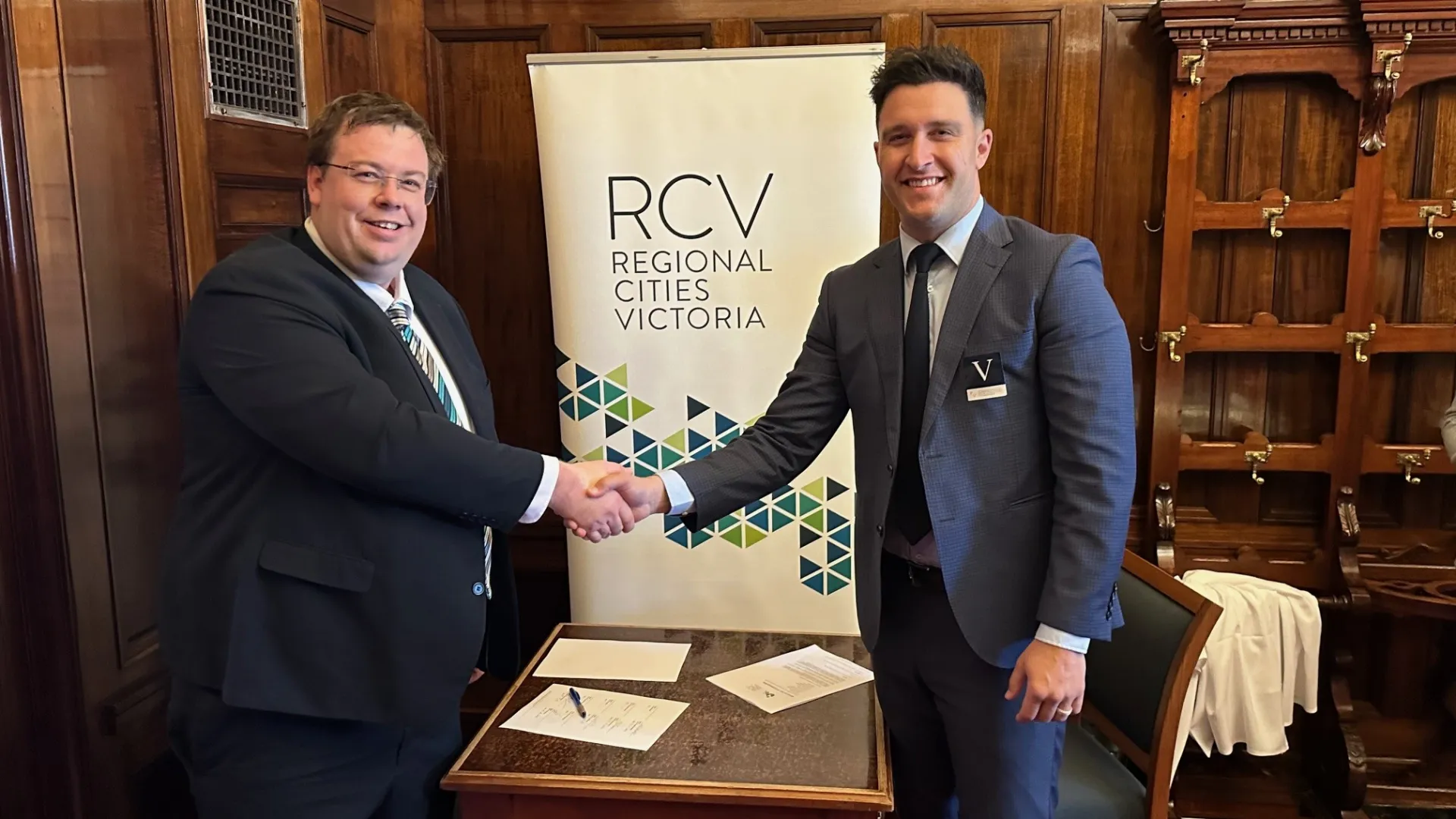 Warrnambool Mayor Cr Ben Blain and Shepparton Mayor Cr Shane Sali at the Regional Cities Victoria meeting.