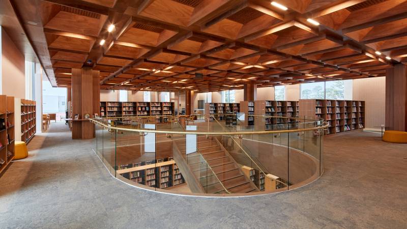 Interior image of new Library and Learning Centre