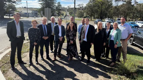 Cr Thomas Prince – Ballarat Mayor, Cr Ali Cupper – Mildura Mayor, Cr Michael Gobel – Wodonga Mayor, Peter Anderson – CEO Victorian Transport Association, Charlie Thomas – CEO Victorian Farmers Federation, Cr Tracey Hargreaves – Ballarat Mayor, Nigel Powers – National Transport Research Organisation, Cr Brian Klowss – Horsham Mayor, Cr Ben Blain – Warrnambool Mayor and Chair of Regional Cities Victoria, Lisa Patroni – CEO Victorian Tourism Industry Council, Alina Hawkins – COO Livestock and Rural Transporter