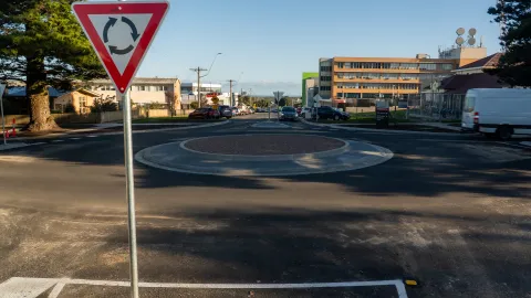 Koroit/Ryot roundabout