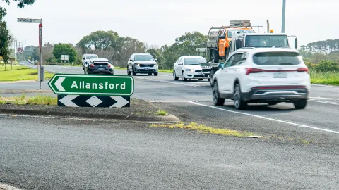 Garabaldi Lane and Princes Highway intersection