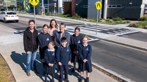 Mayor Vicki Jellie with parents and students from Our Lady Help of Christians Primary School