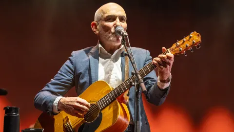 Paul Kelly