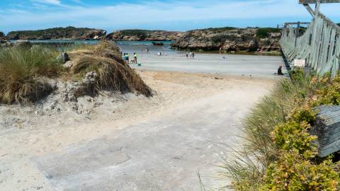Beach access at Stingray Bay