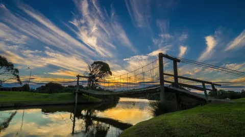 Lake Pertobe Bridge