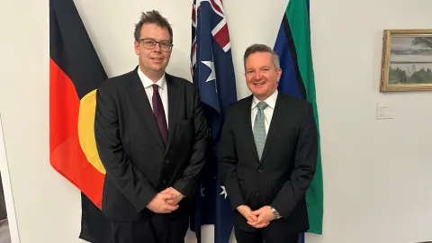 Cr Ben Blain and Minister for Climate Change and Energy Chris Bowen.